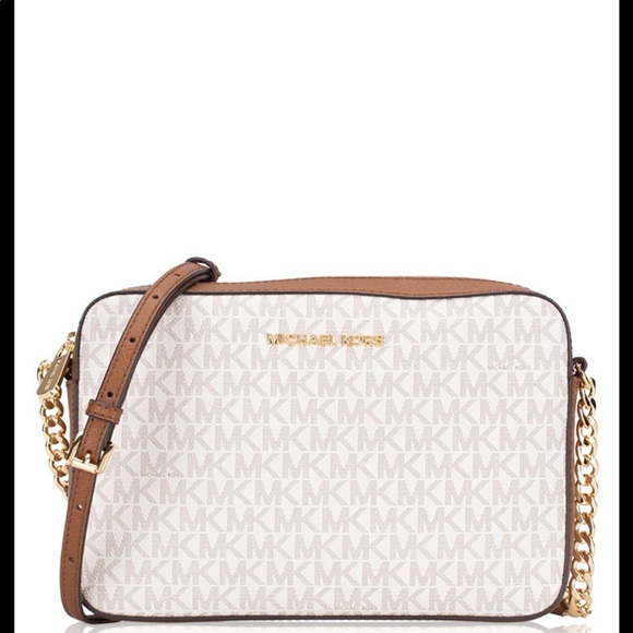 Mochael Kors Jet Set Parge Saffiano Leather - Picture 3 of 4